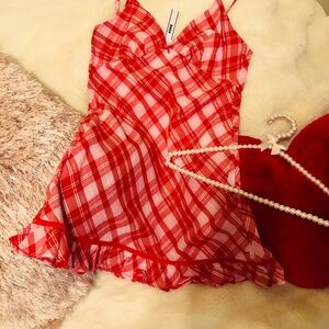 Just in NWT Victoria Secret PINK Red & Pink Plaid Nightgown  with pearl hange